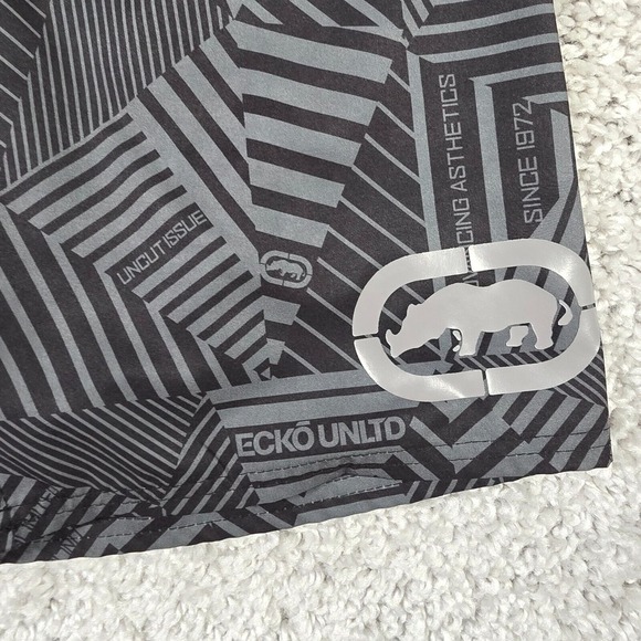 Ecko Unltd Swim Trunks Mens Small Black Mesh Lining Y2K Board Shorts‎ - Picture 2 of 14